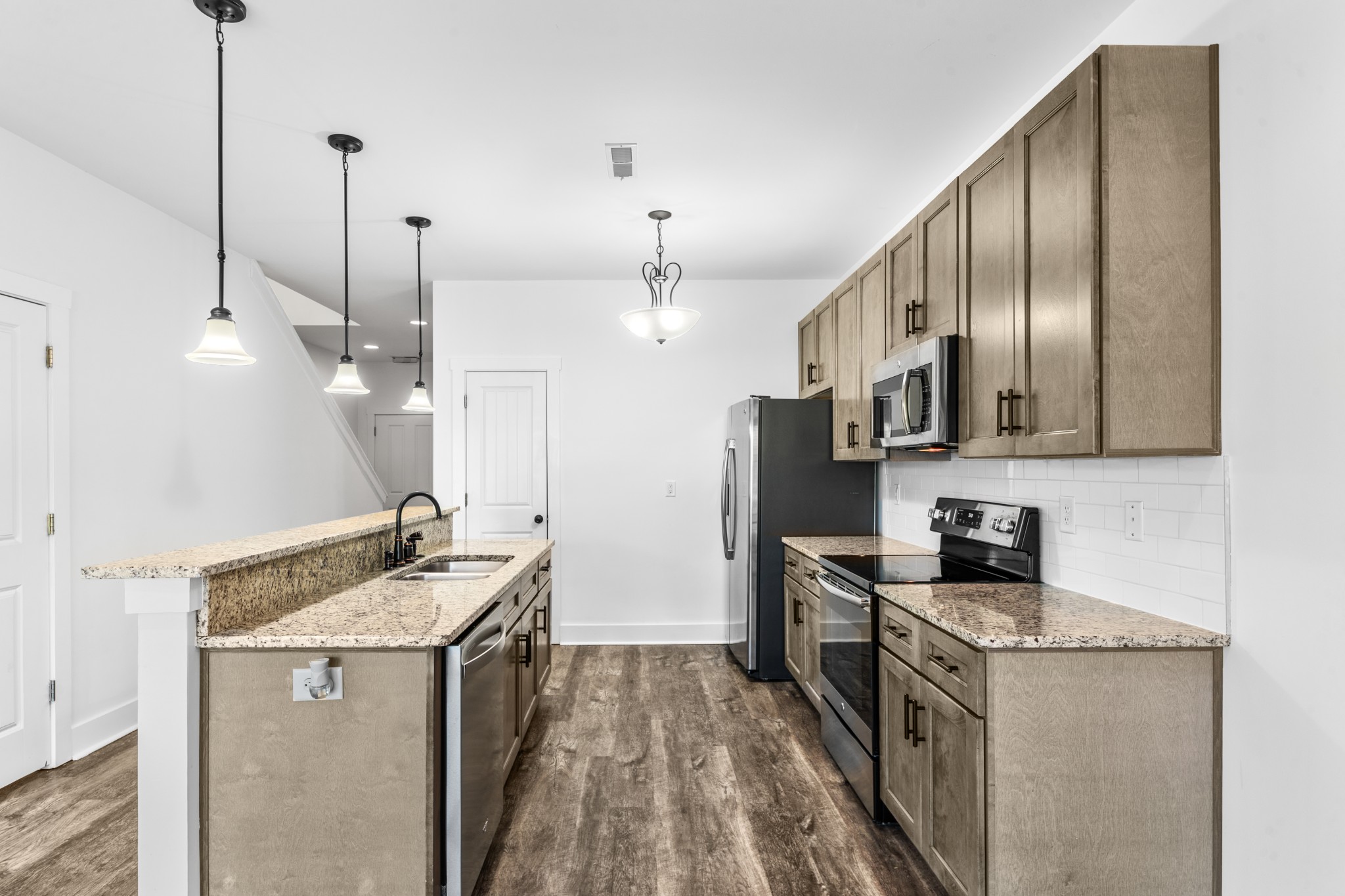 2215 Drone Way Columbia TN 38401
