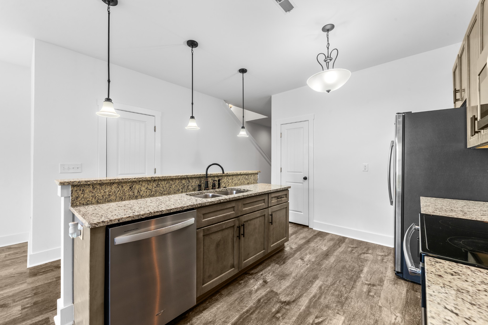 2215 Drone Way Columbia TN 38401