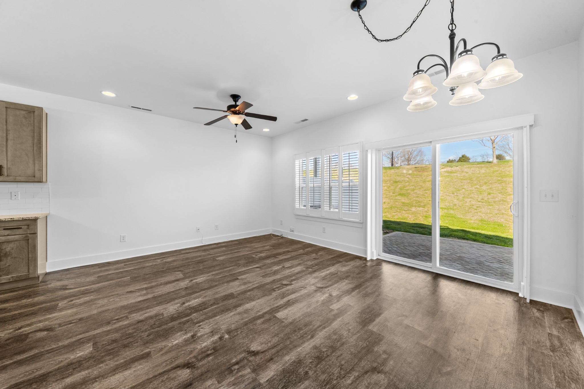 2215 Drone Way Columbia TN 38401
