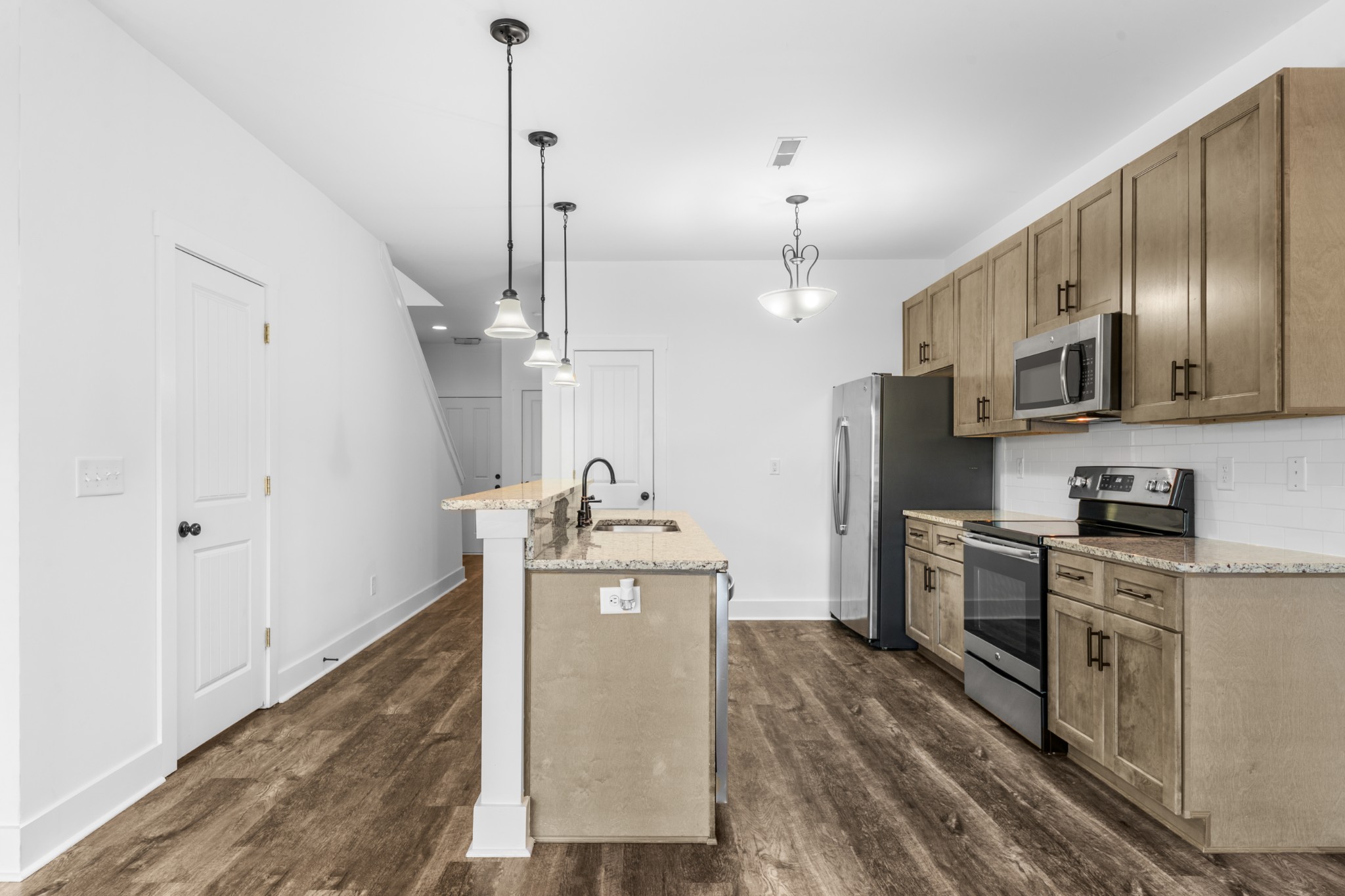 2215 Drone Way Columbia TN 38401