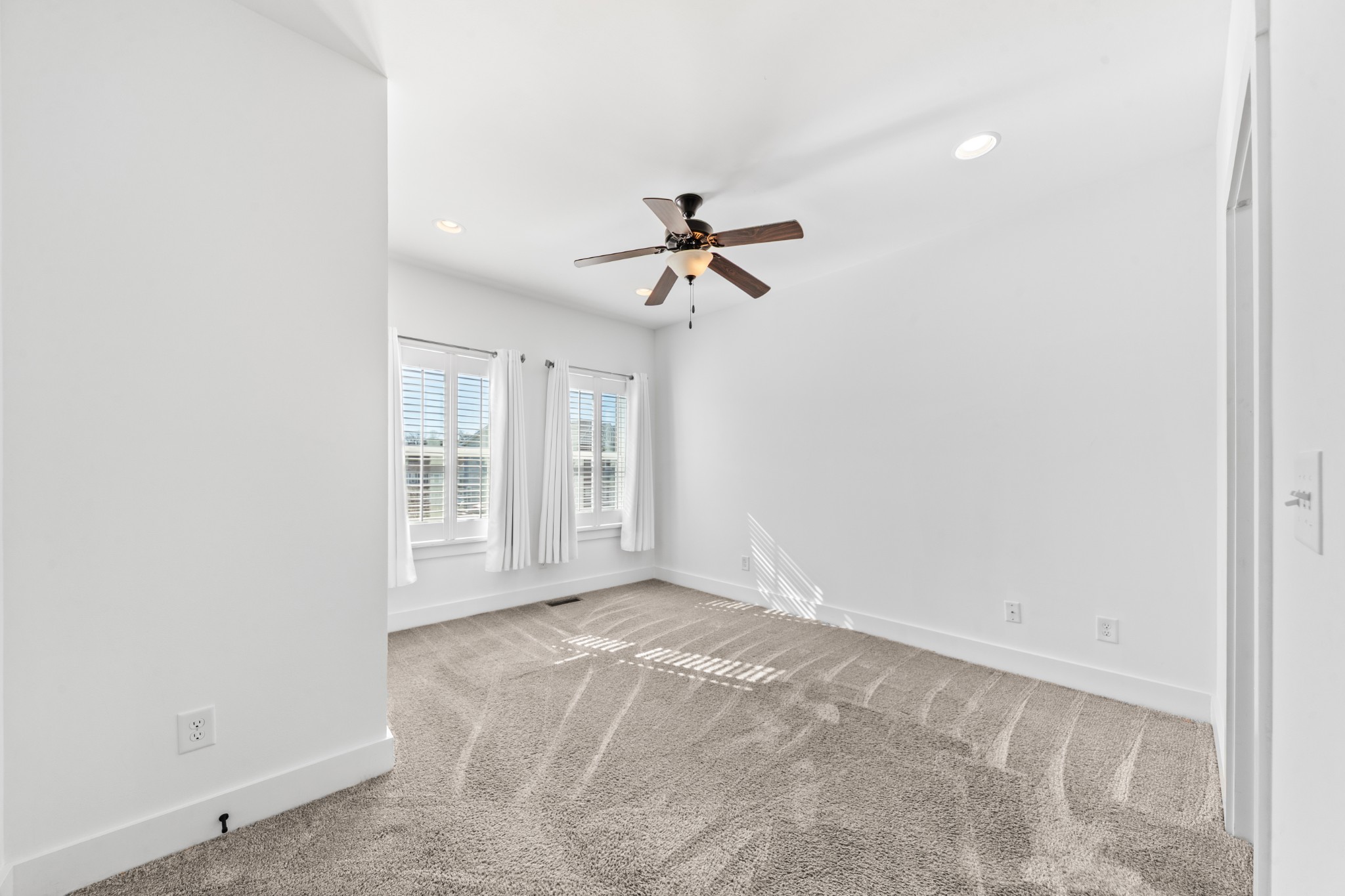 2215 Drone Way Columbia TN 38401