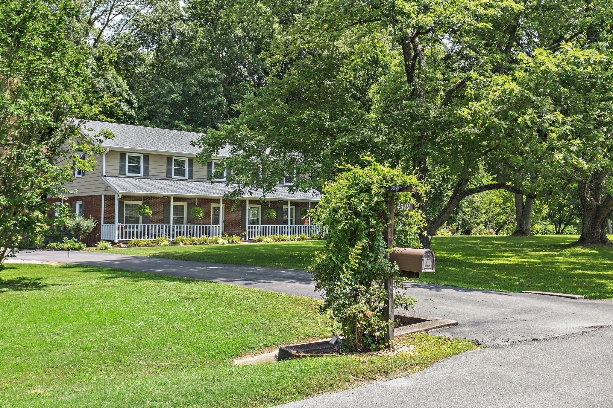 4319 Nicks Drive Springfield TN 37172