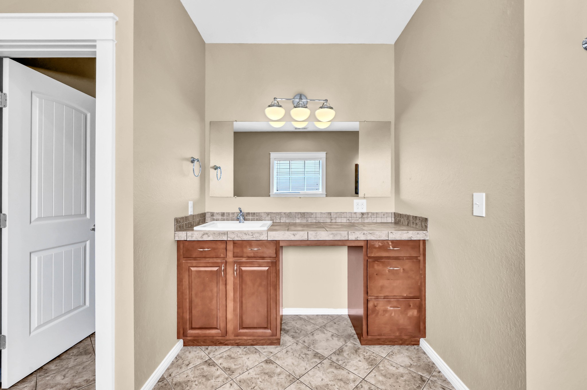 1354 Tannahill Way Clarksville TN 37043