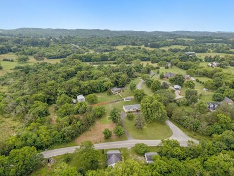 2854 Greens Mill Road Columbia TN 38401