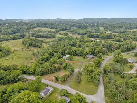 2854 Greens Mill Road Columbia TN 38401