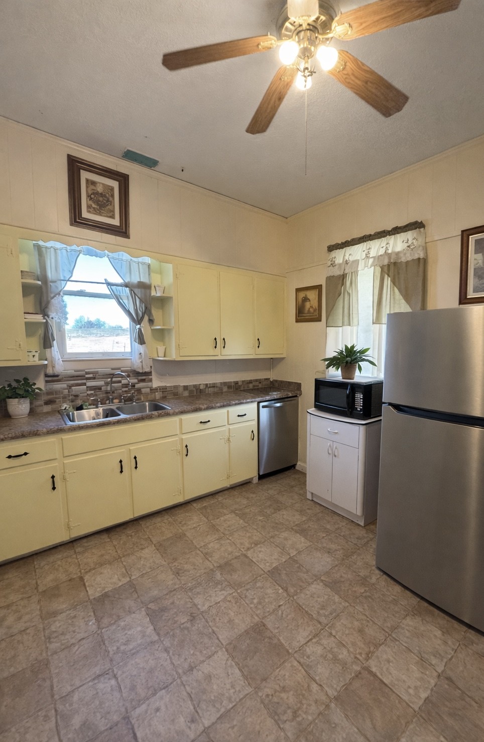 820 Highway 52 East, E Portland TN 37148