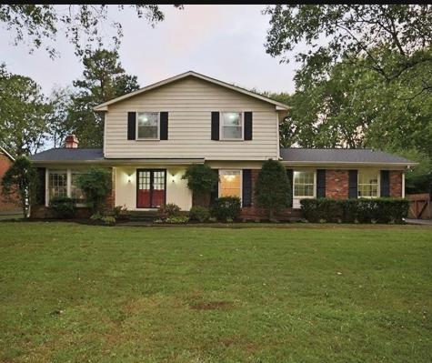 727 Harpeth Pkwy, W Nashville TN 37221