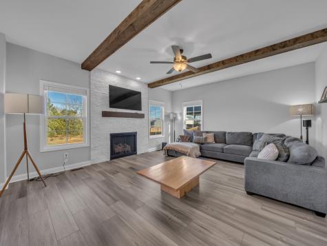 537 Bloomington Trace Clarksville TN 37042