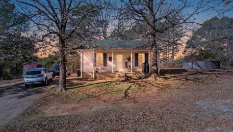 210 Westwood Circle Selmer TN 38375