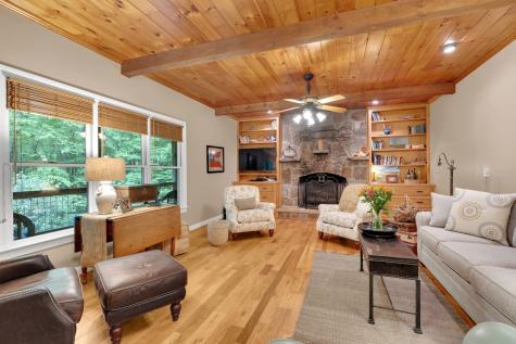 1221 Clifftops Avenue Monteagle TN 37356