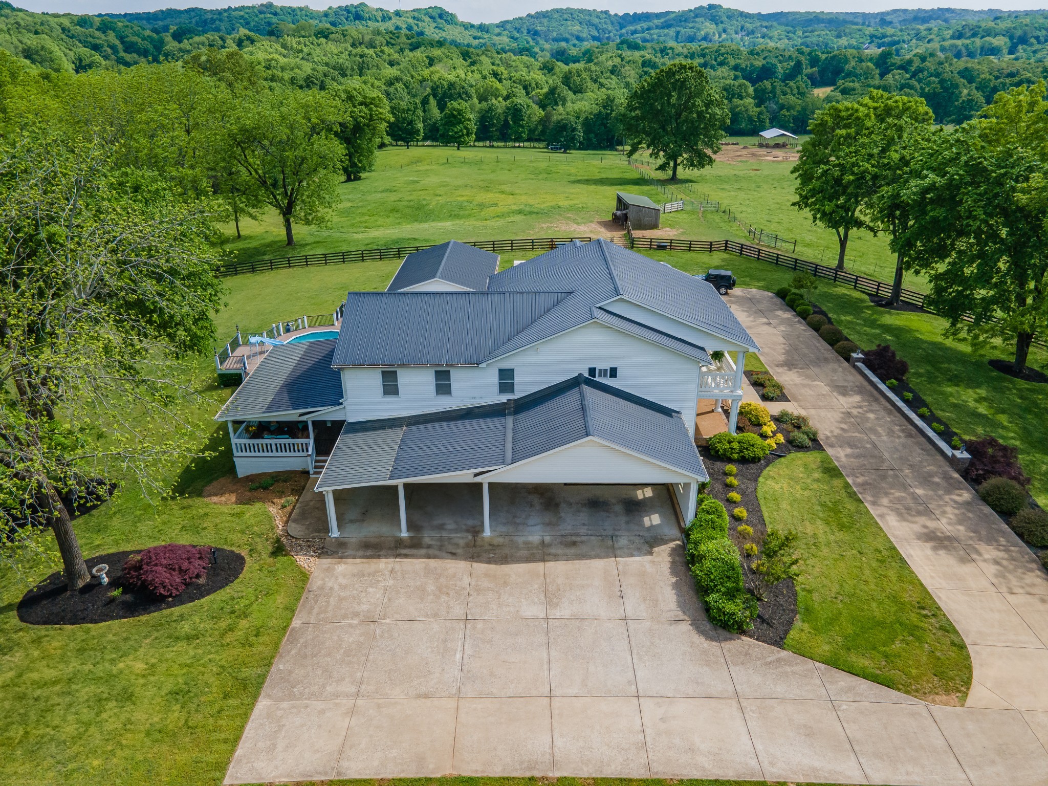 4000 Cantebury Drive Culleoka TN 38451
