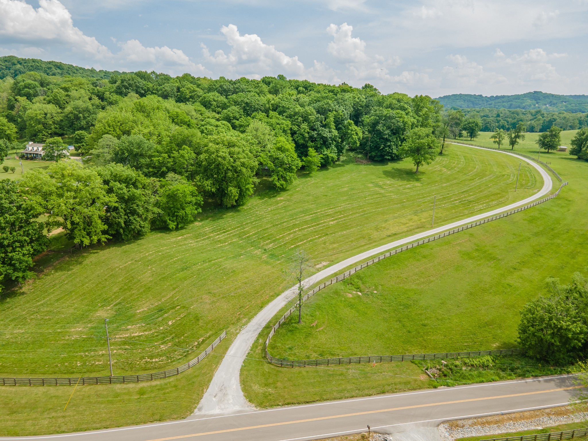 4000 Cantebury Drive Culleoka TN 38451