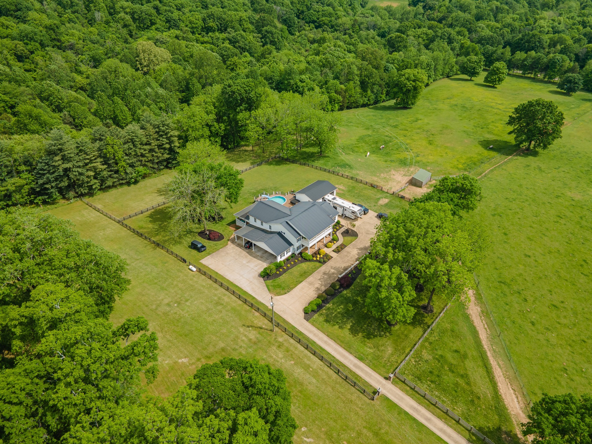 4000 Cantebury Drive Culleoka TN 38451