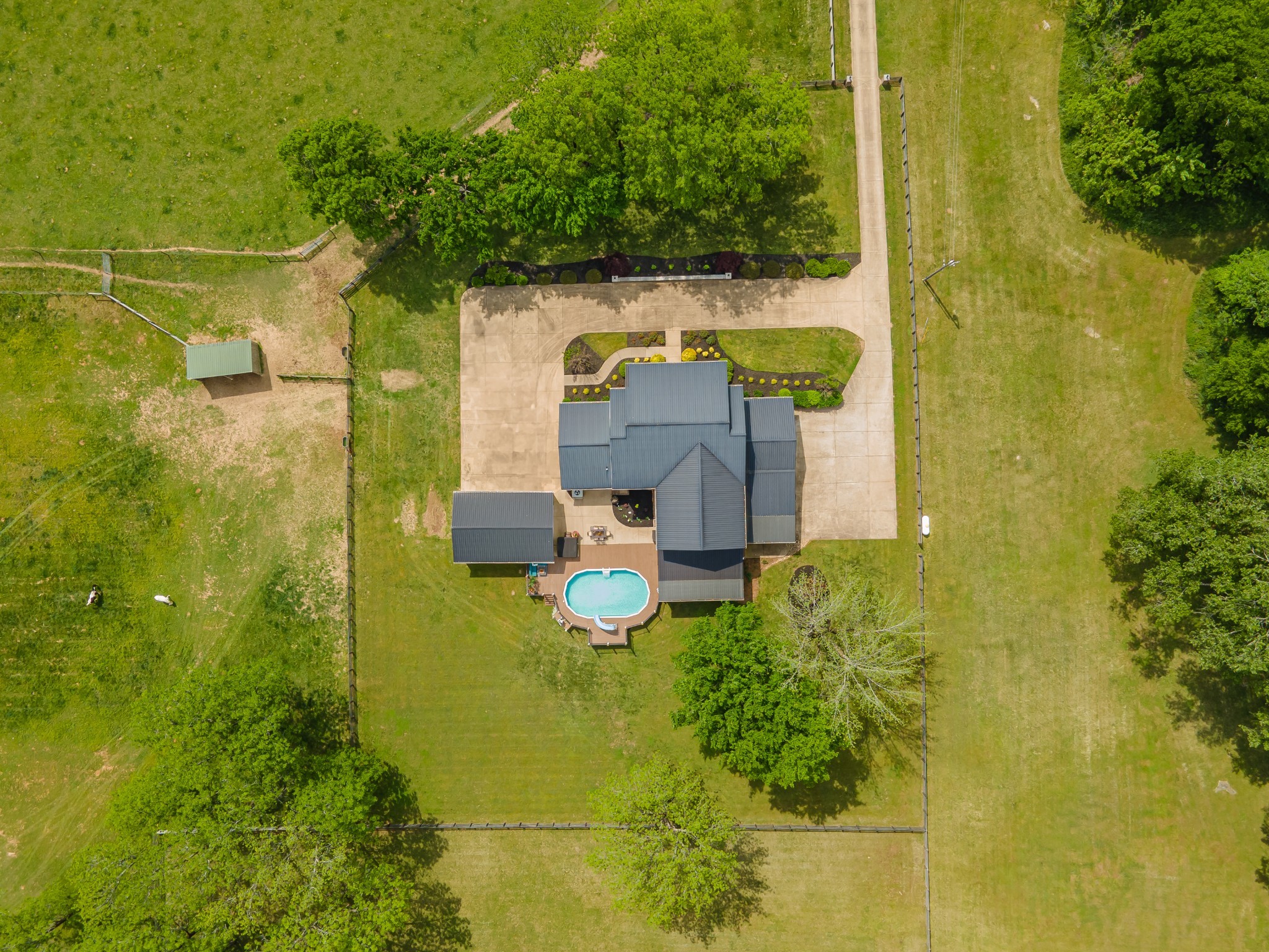 4000 Cantebury Drive Culleoka TN 38451