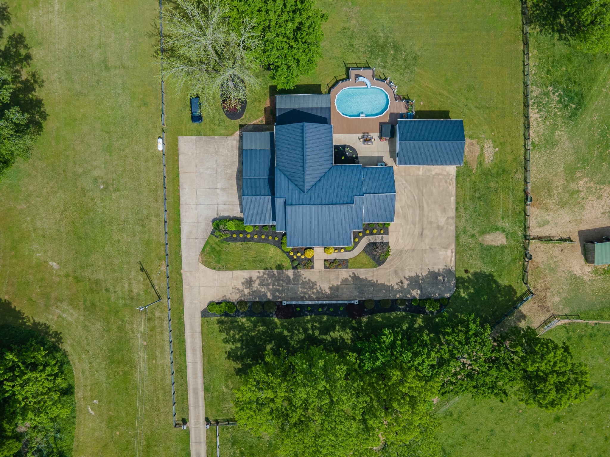 4000 Cantebury Drive Culleoka TN 38451
