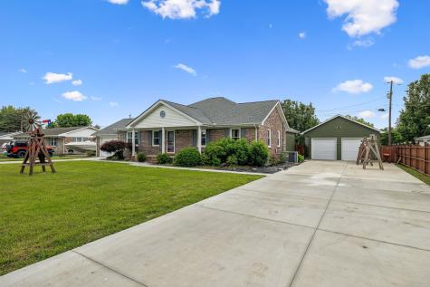 595 Pack Circle Smithville TN 37166
