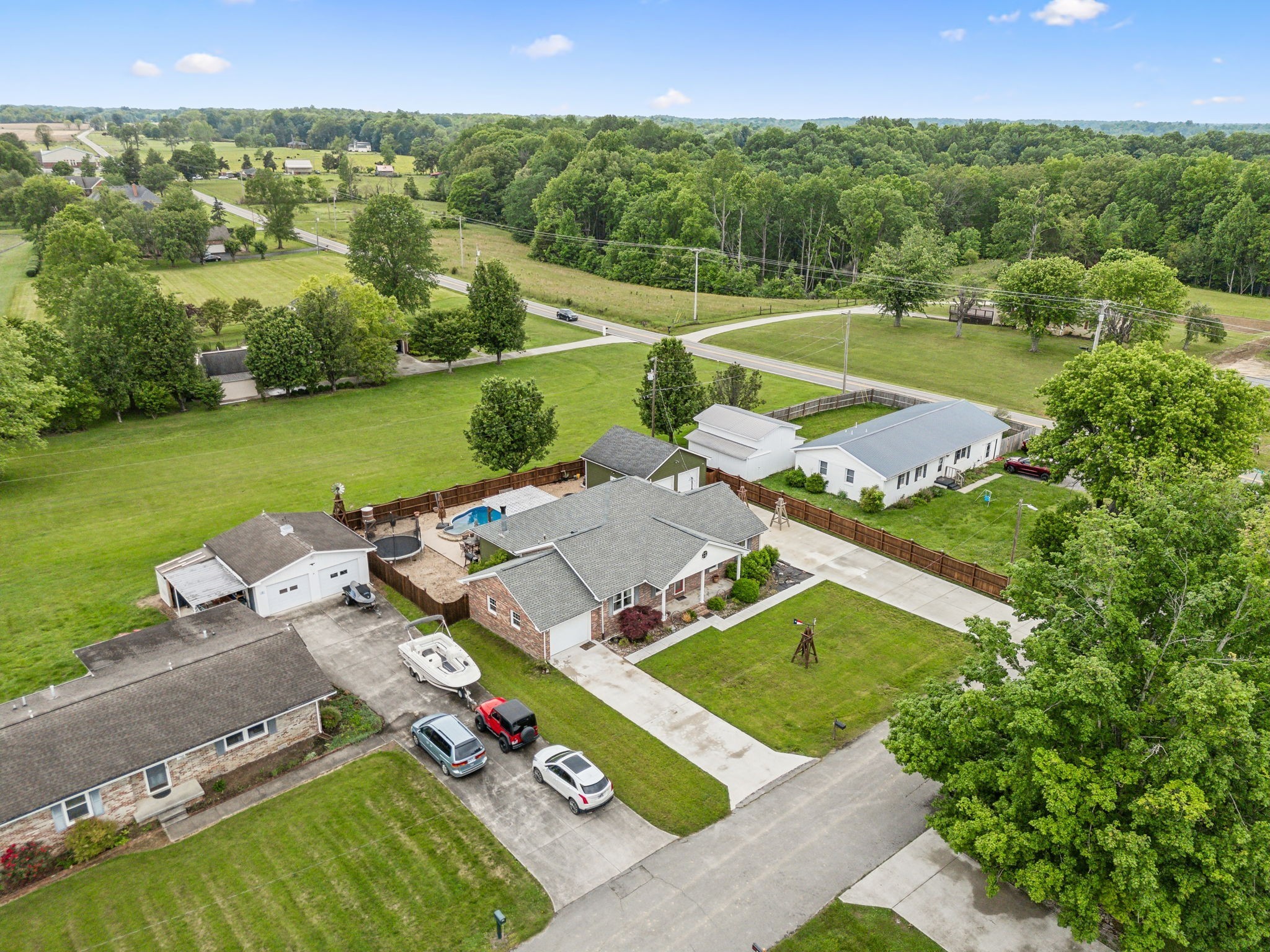 595 Pack Circle Smithville TN 37166