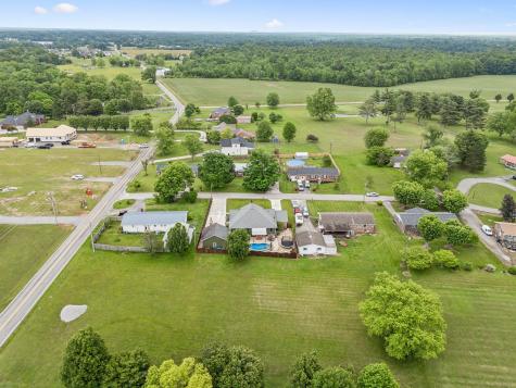 595 Pack Circle Smithville TN 37166