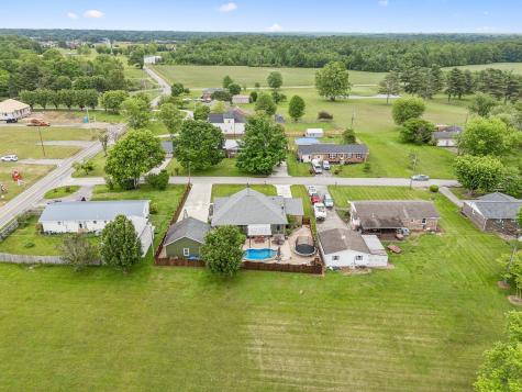 595 Pack Circle Smithville TN 37166