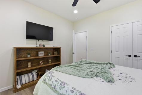 208 Avalon Drive Paris TN 38242