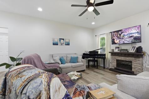 208 Avalon Drive Paris TN 38242