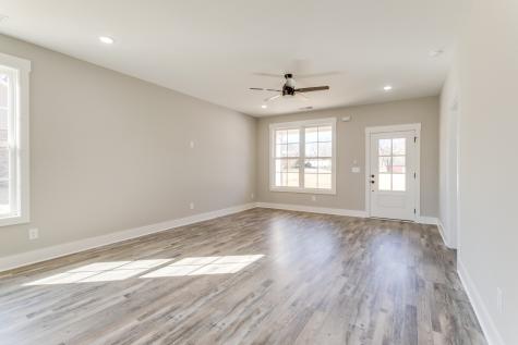 211 Lagoon Drive Mcminnville TN 37110