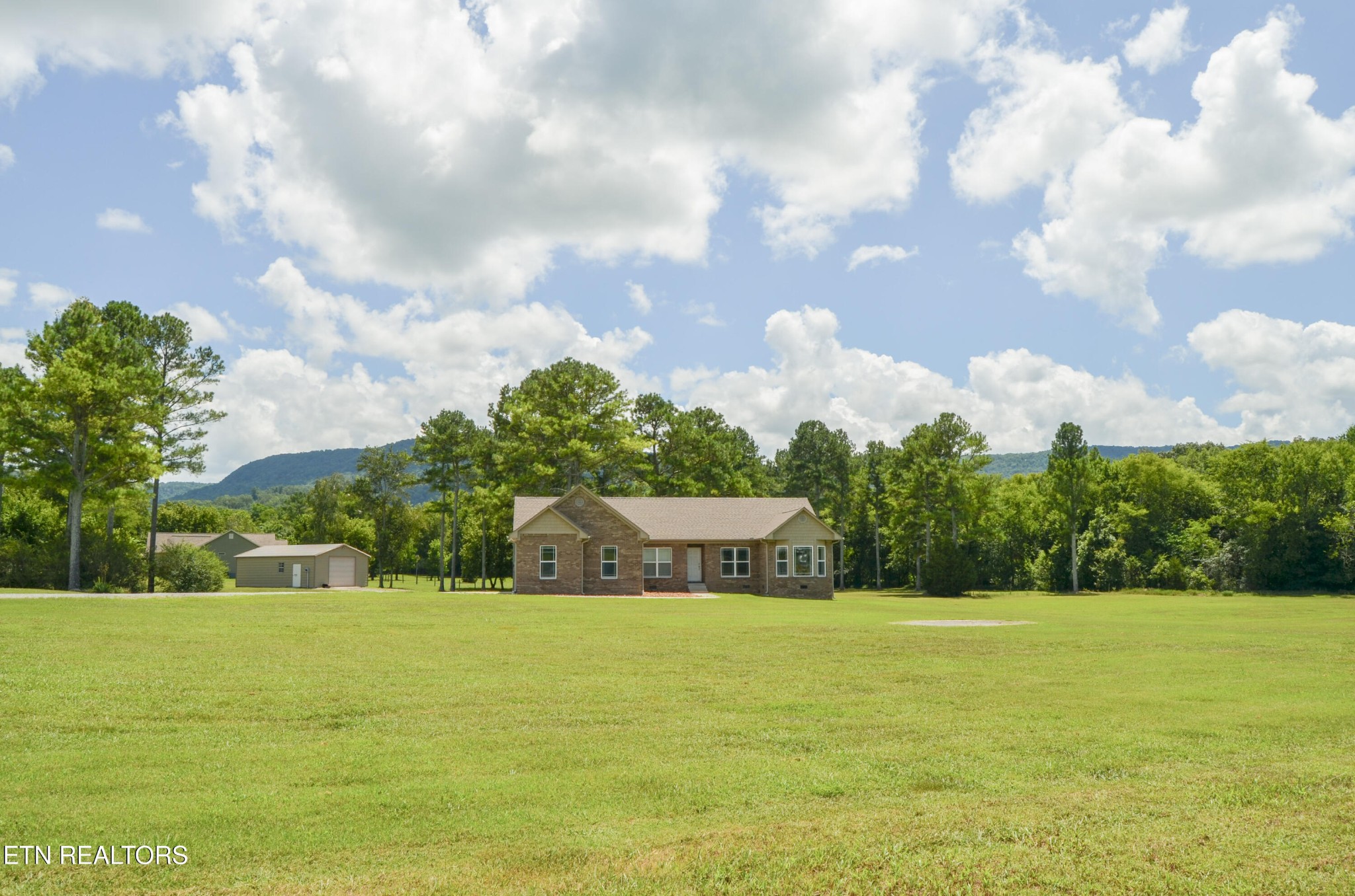 241 Terry Road Pikeville TN 37367
