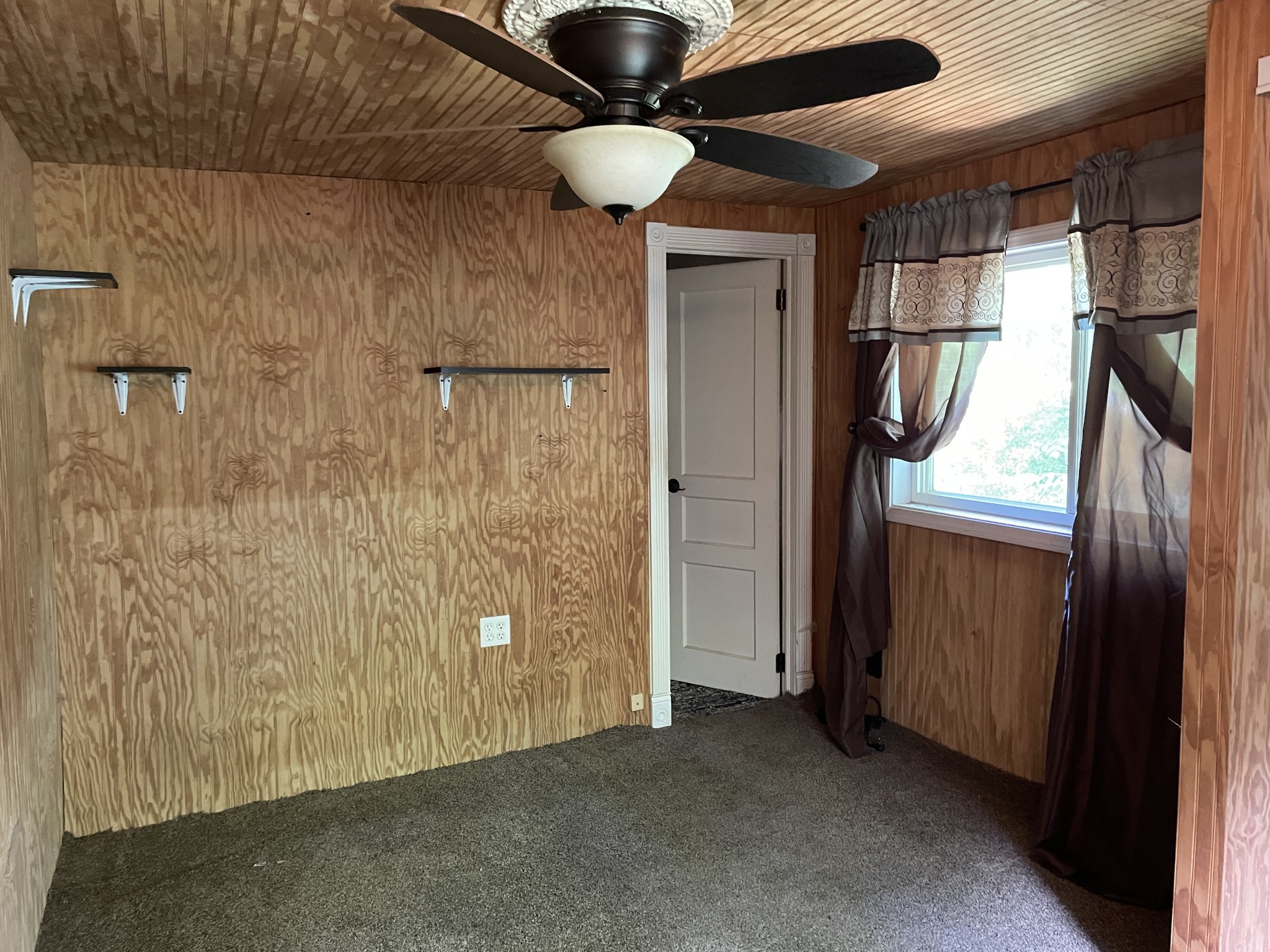 140 Spivey Lane Gainesboro TN 38562