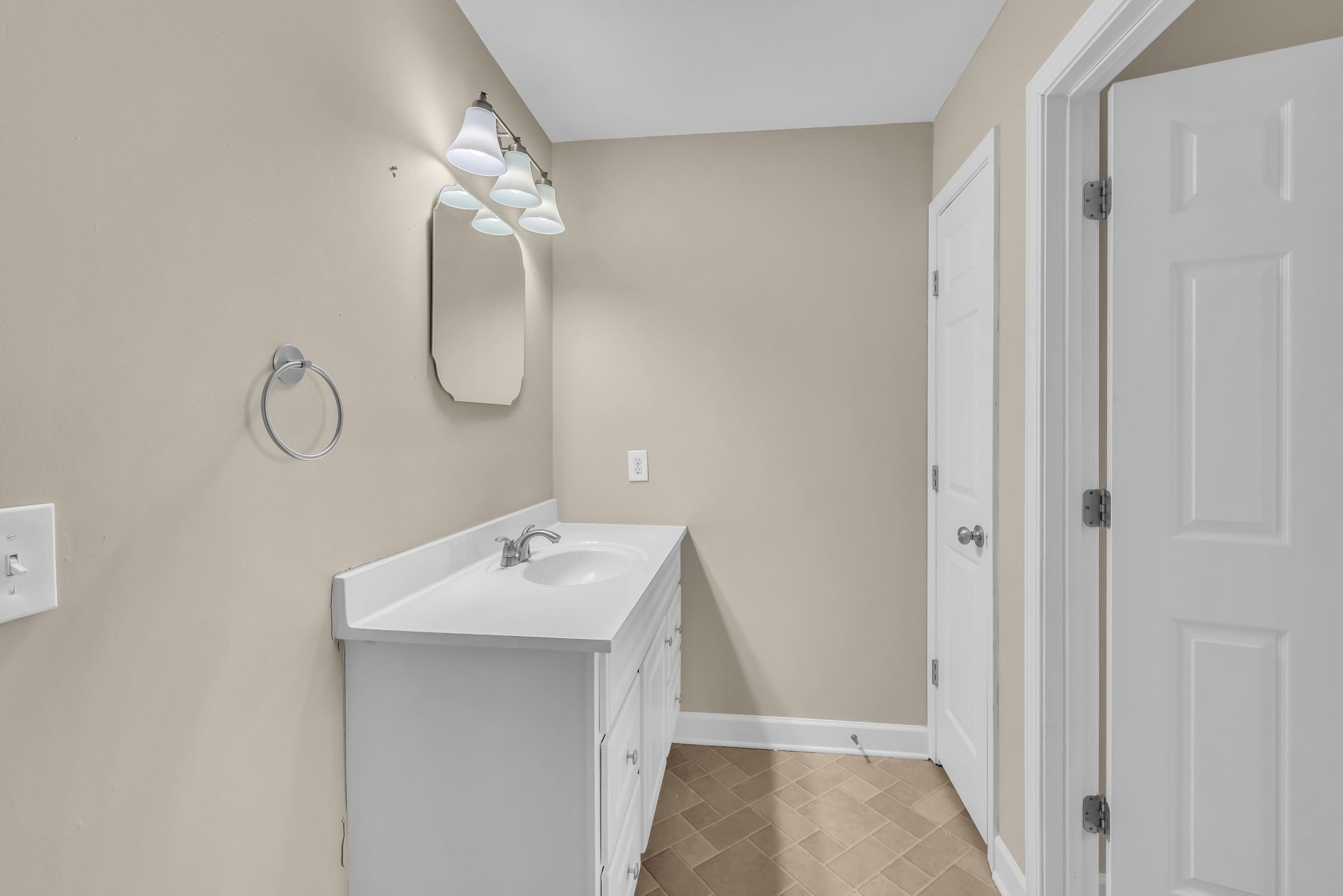 612 Bradburn Village Circle Antioch TN 37013