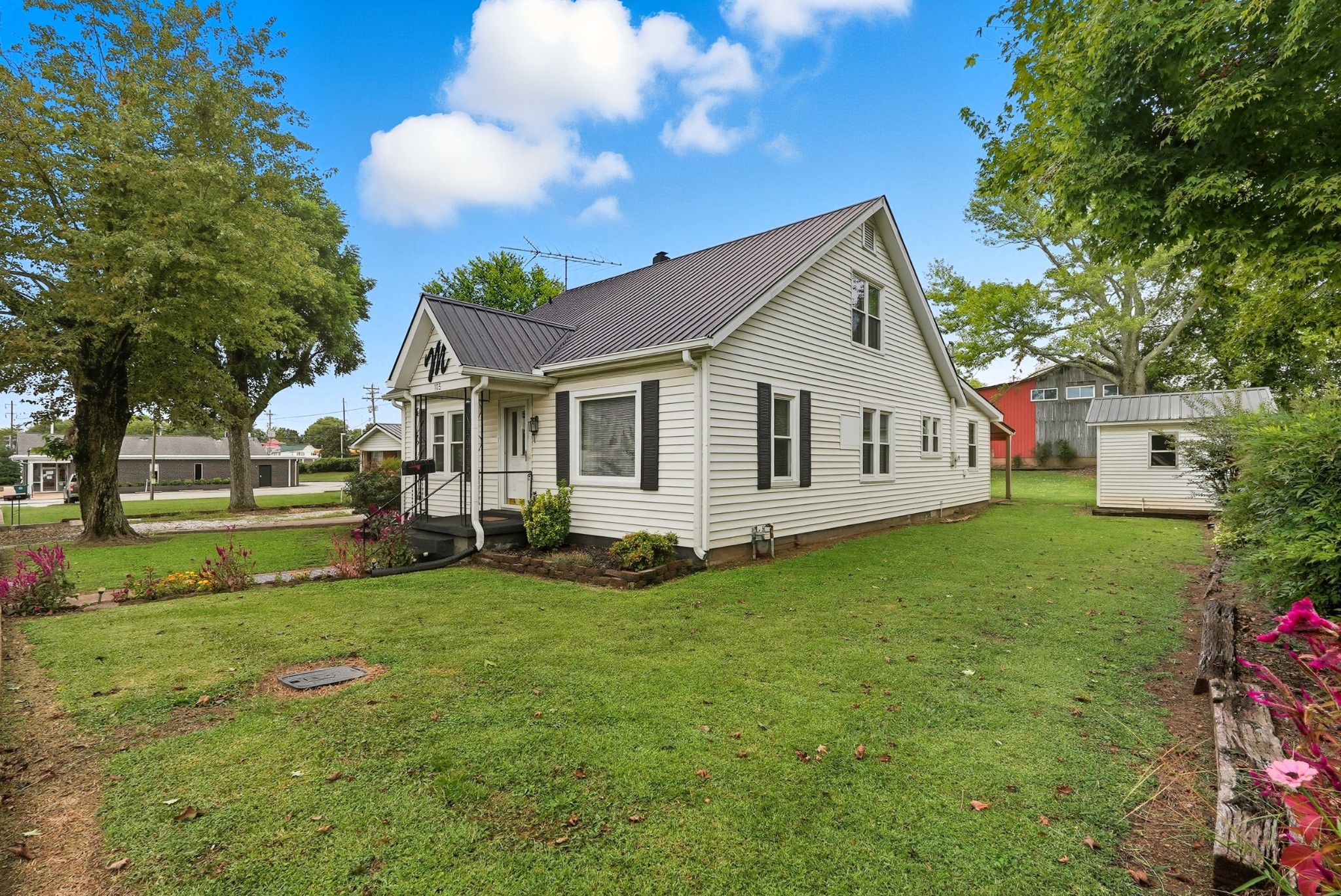135 Main Street Mc Ewen TN 37101