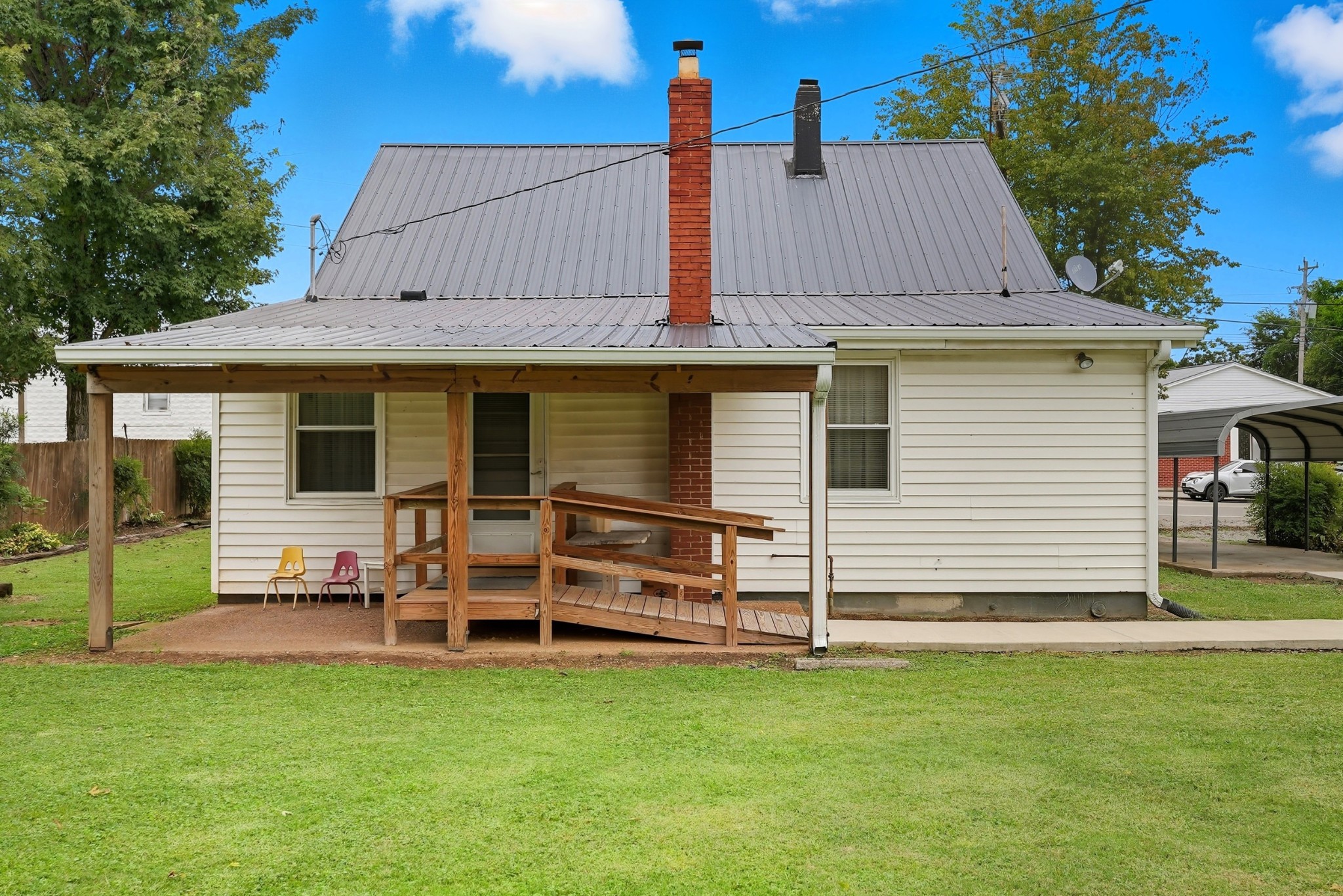 135 Main Street Mc Ewen TN 37101