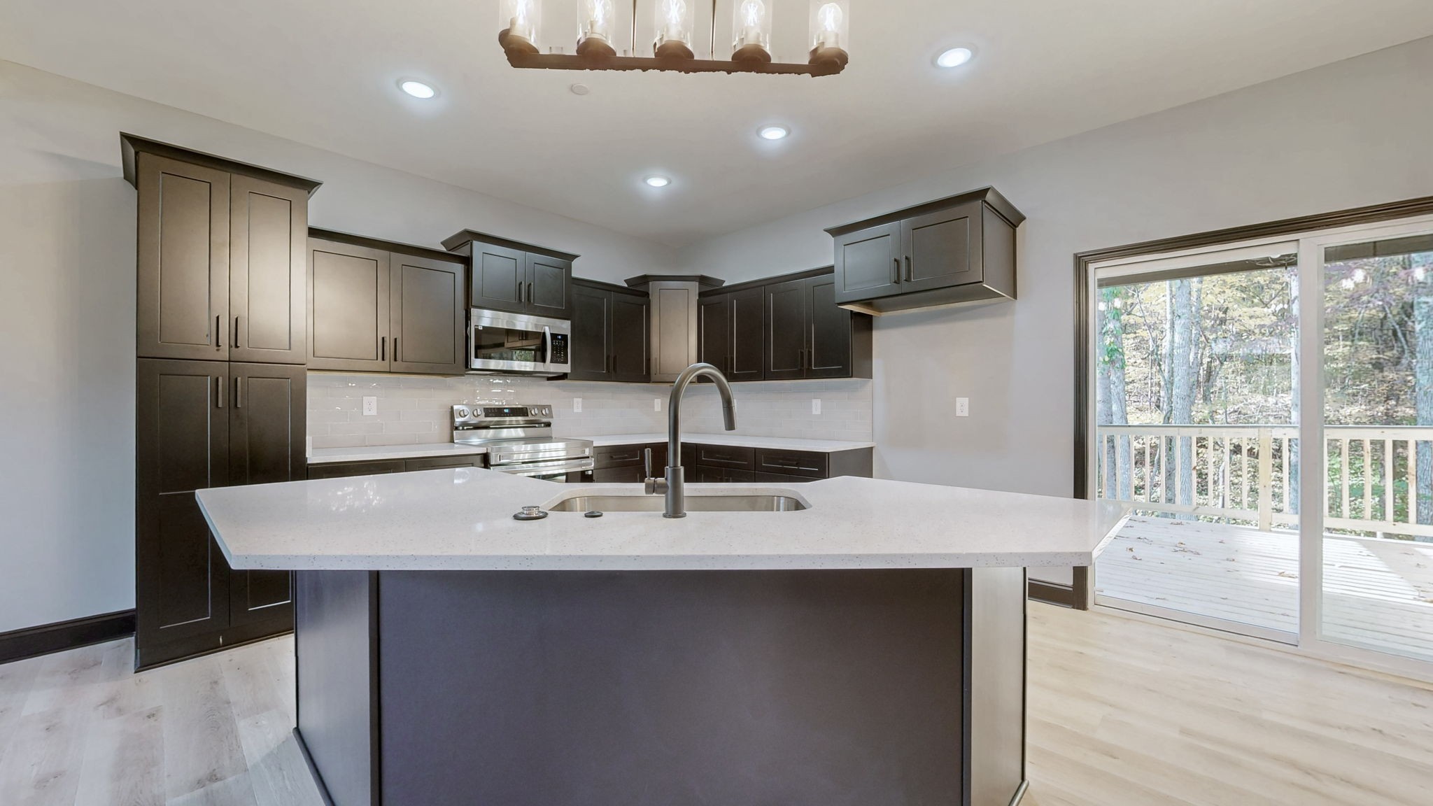 1236 Rooster Ridge Road Pleasant View TN 37146