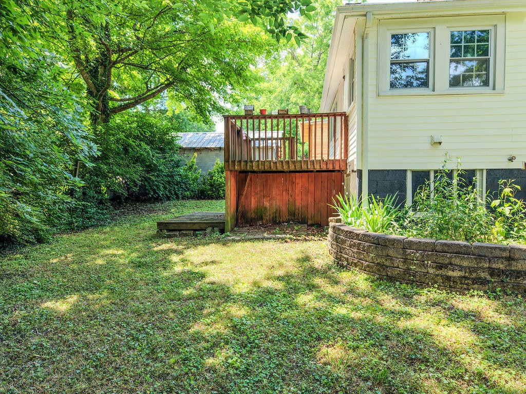 605 Shoemaker Street Athens TN 37303