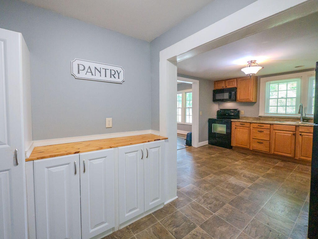 605 Shoemaker Street Athens TN 37303