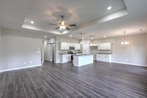 21 Bartow Street Decherd TN 37324