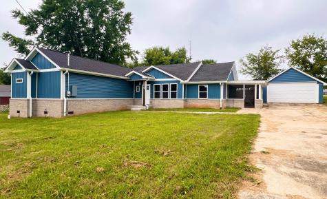 1219 S Russell Street Portland TN 37148