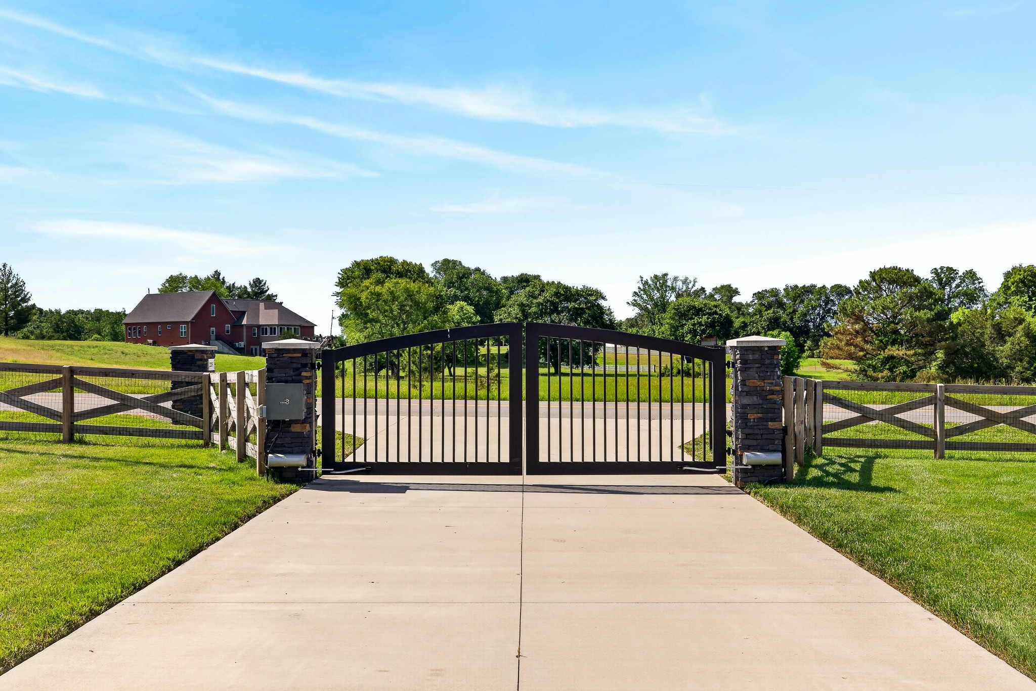 2235 Lock B Road, N Clarksville TN 37043