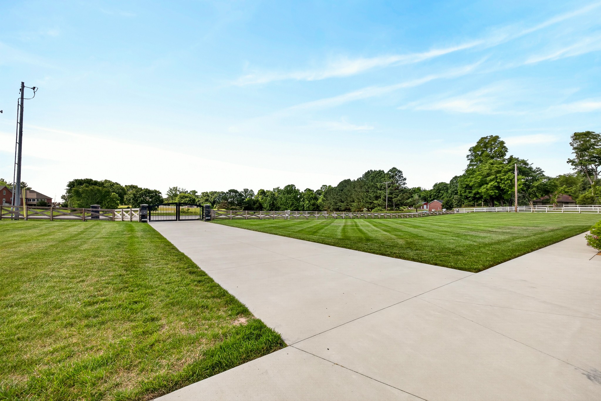2235 Lock B Road, N Clarksville TN 37043