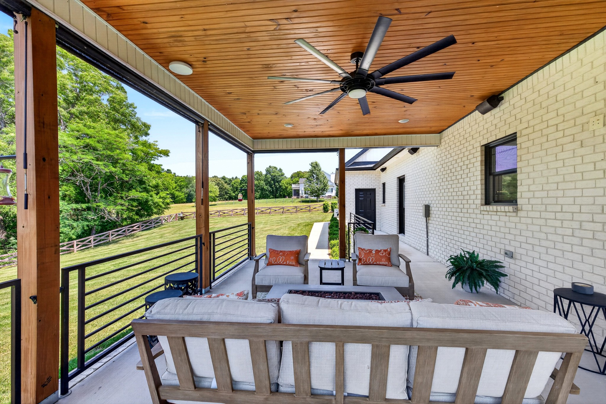 2235 Lock B Road, N Clarksville TN 37043