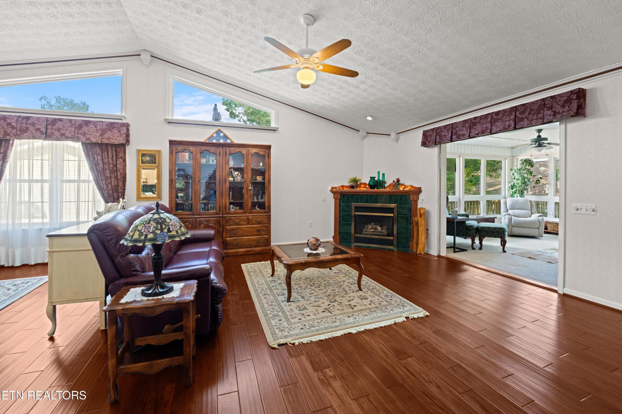 229 Hawthorn Loop Crossville TN 38555