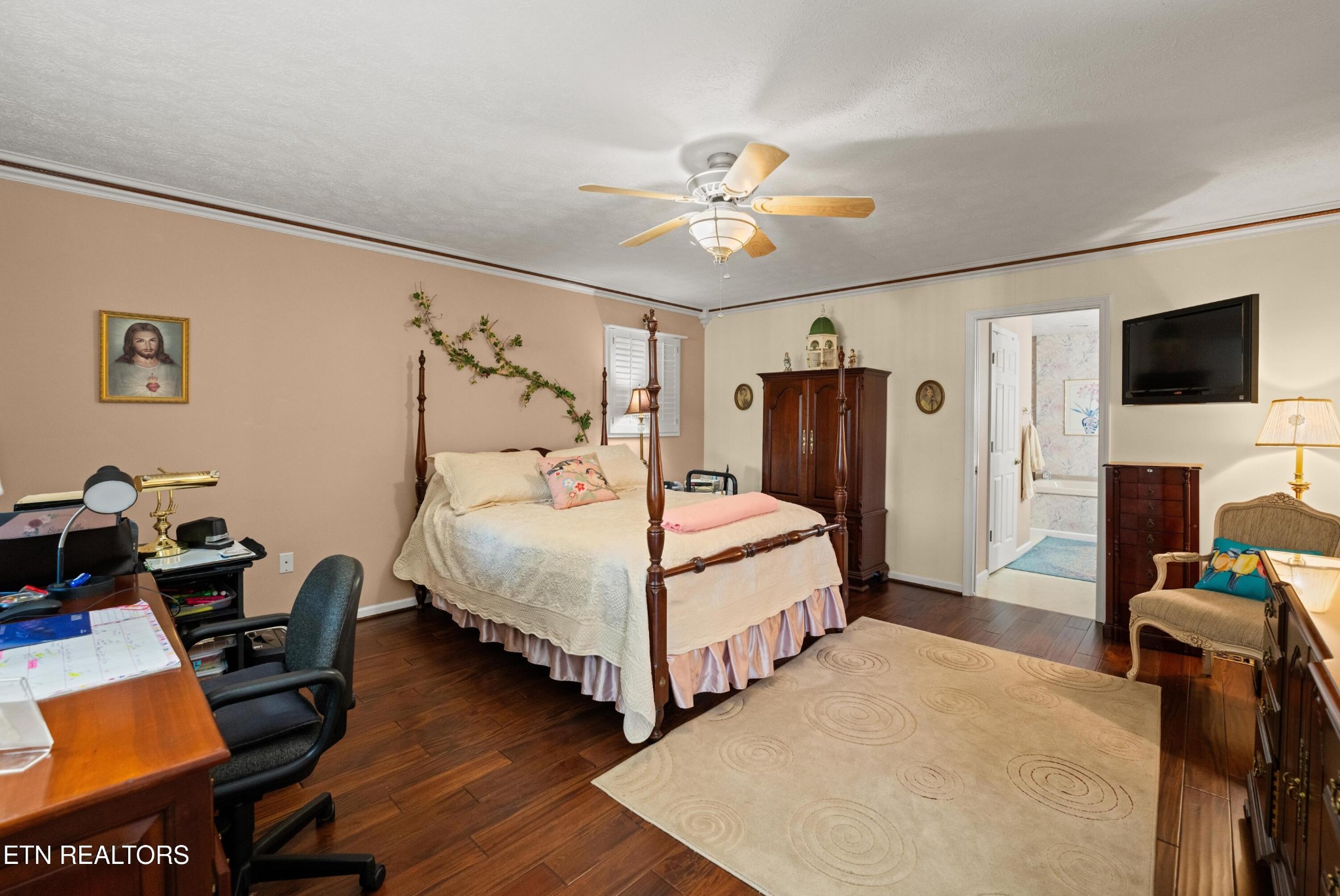 229 Hawthorn Loop Crossville TN 38555