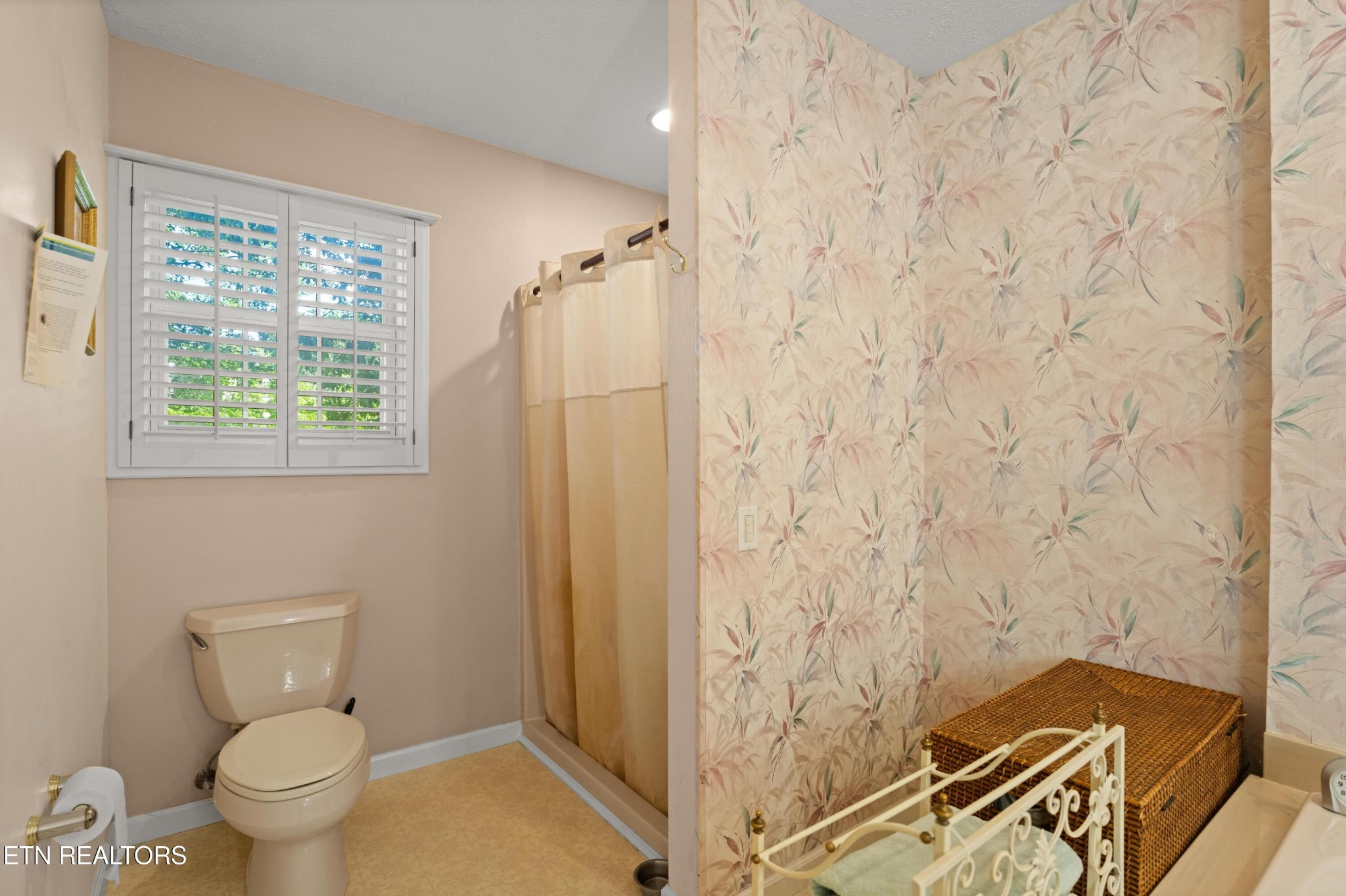 229 Hawthorn Loop Crossville TN 38555