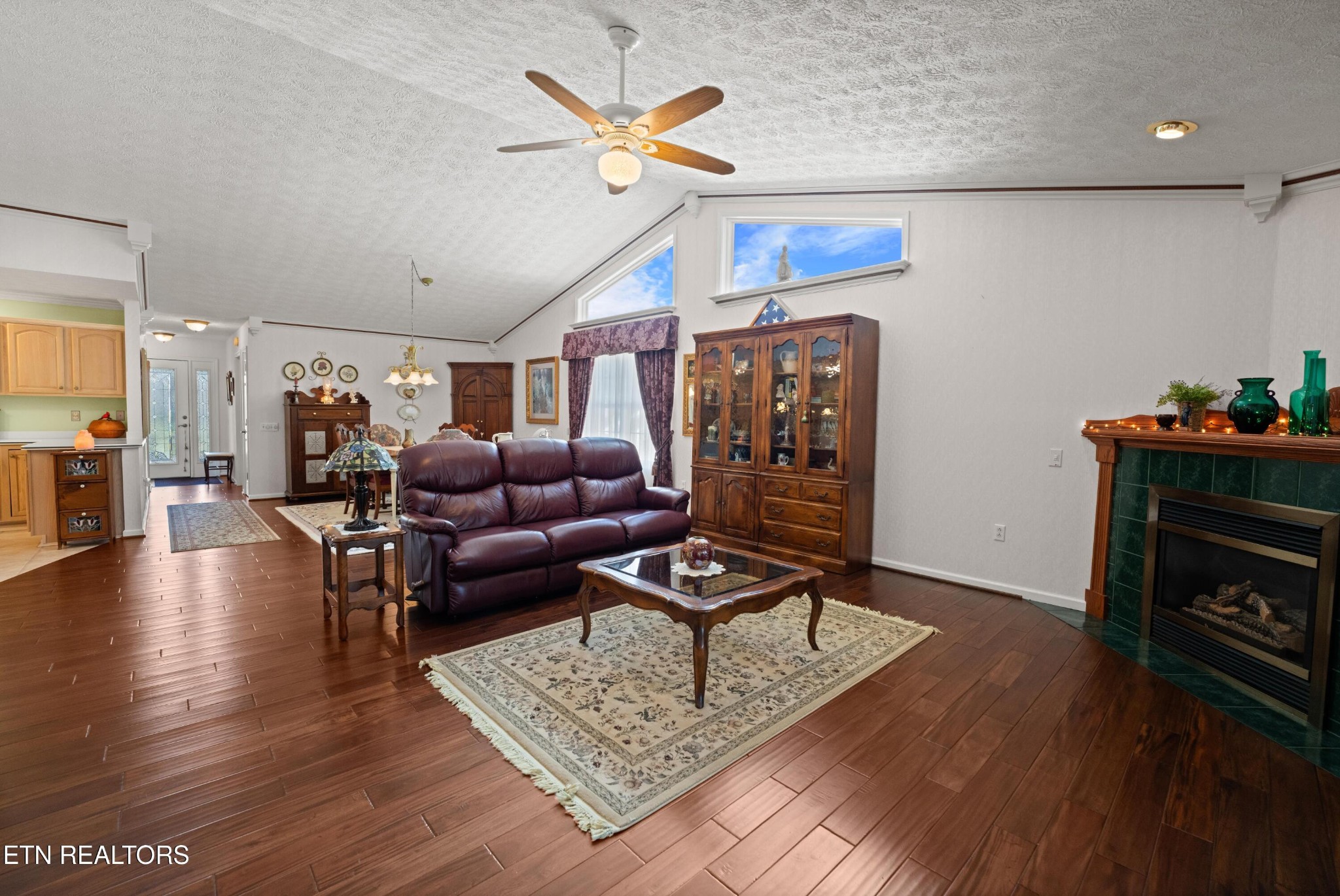229 Hawthorn Loop Crossville TN 38555