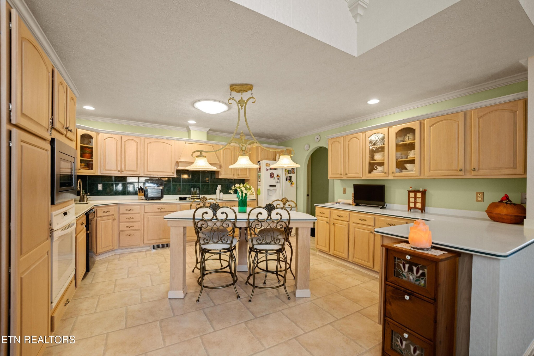 229 Hawthorn Loop Crossville TN 38555