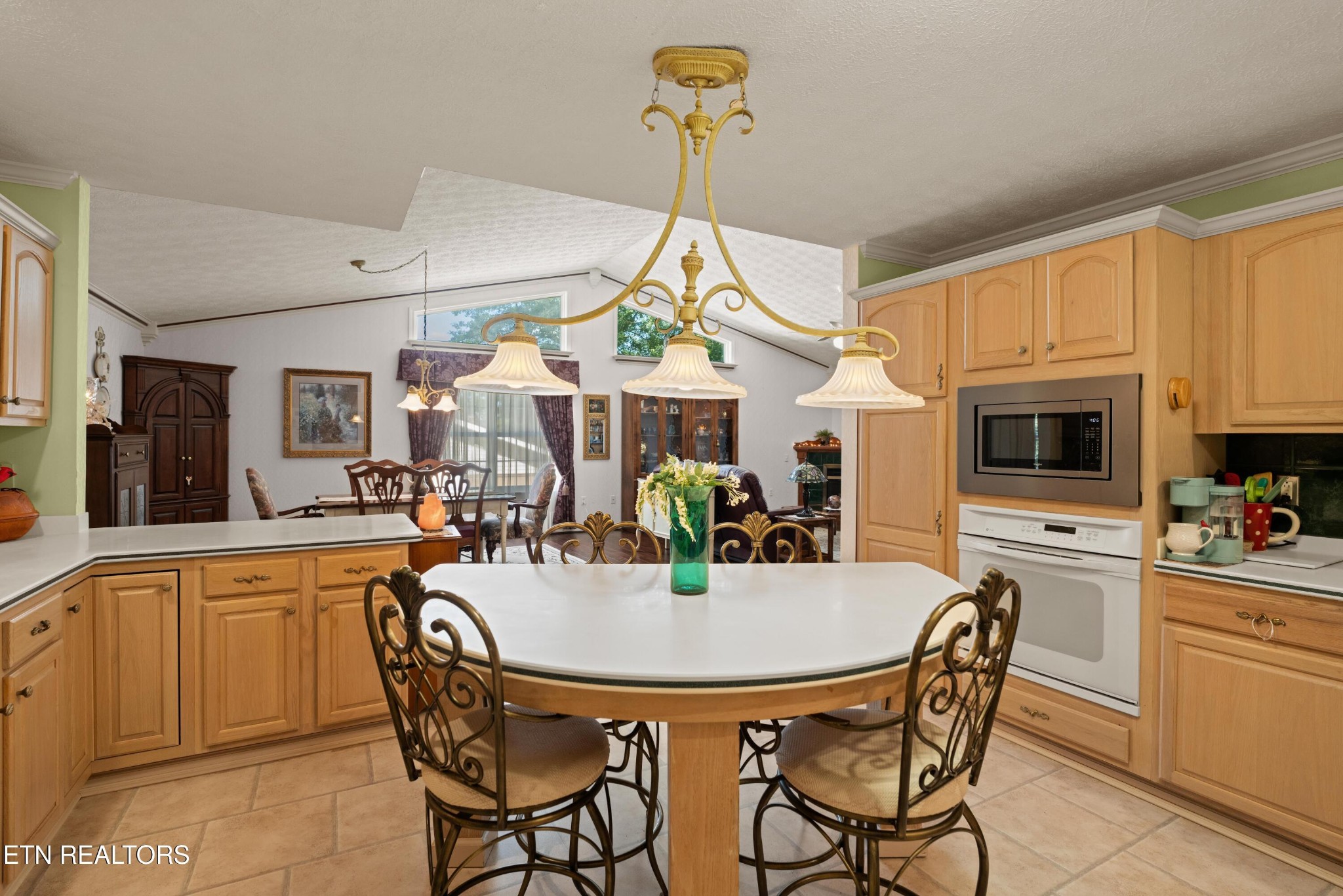 229 Hawthorn Loop Crossville TN 38555