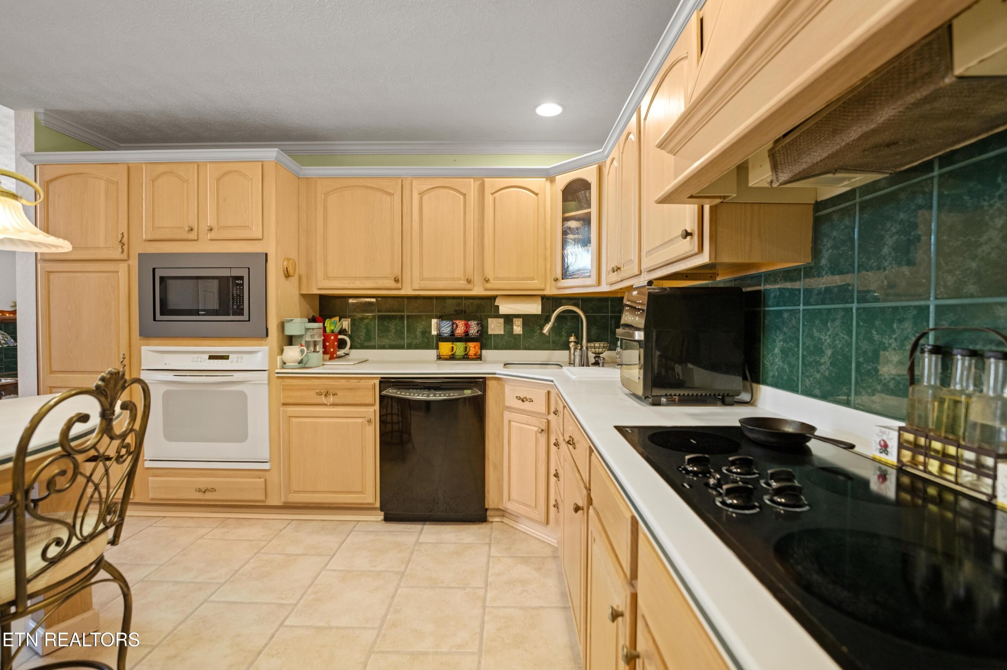 229 Hawthorn Loop Crossville TN 38555