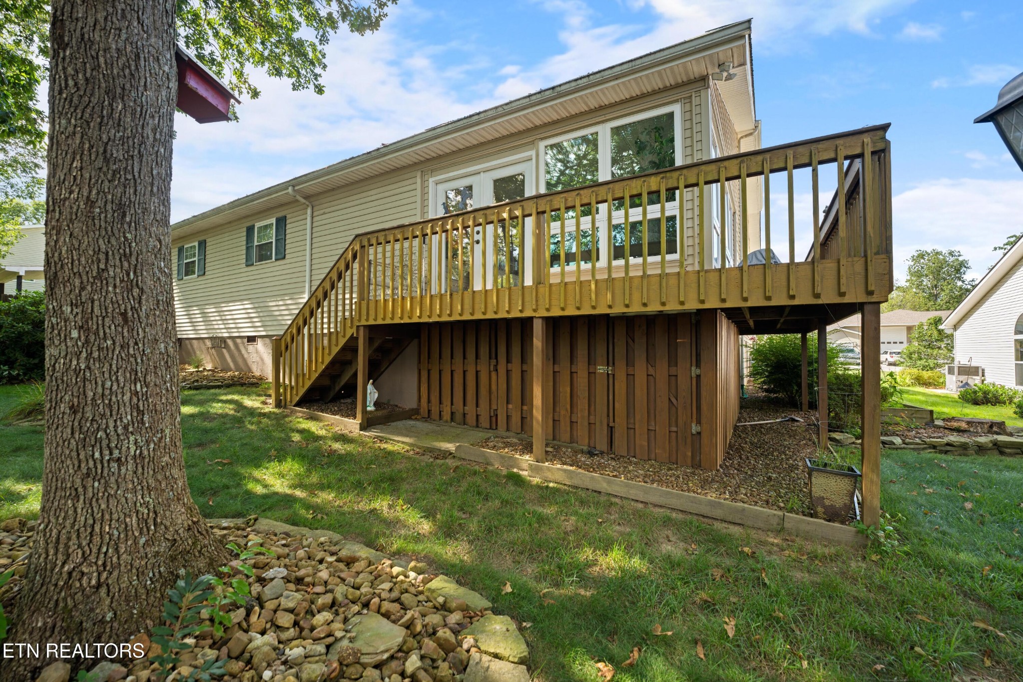 229 Hawthorn Loop Crossville TN 38555