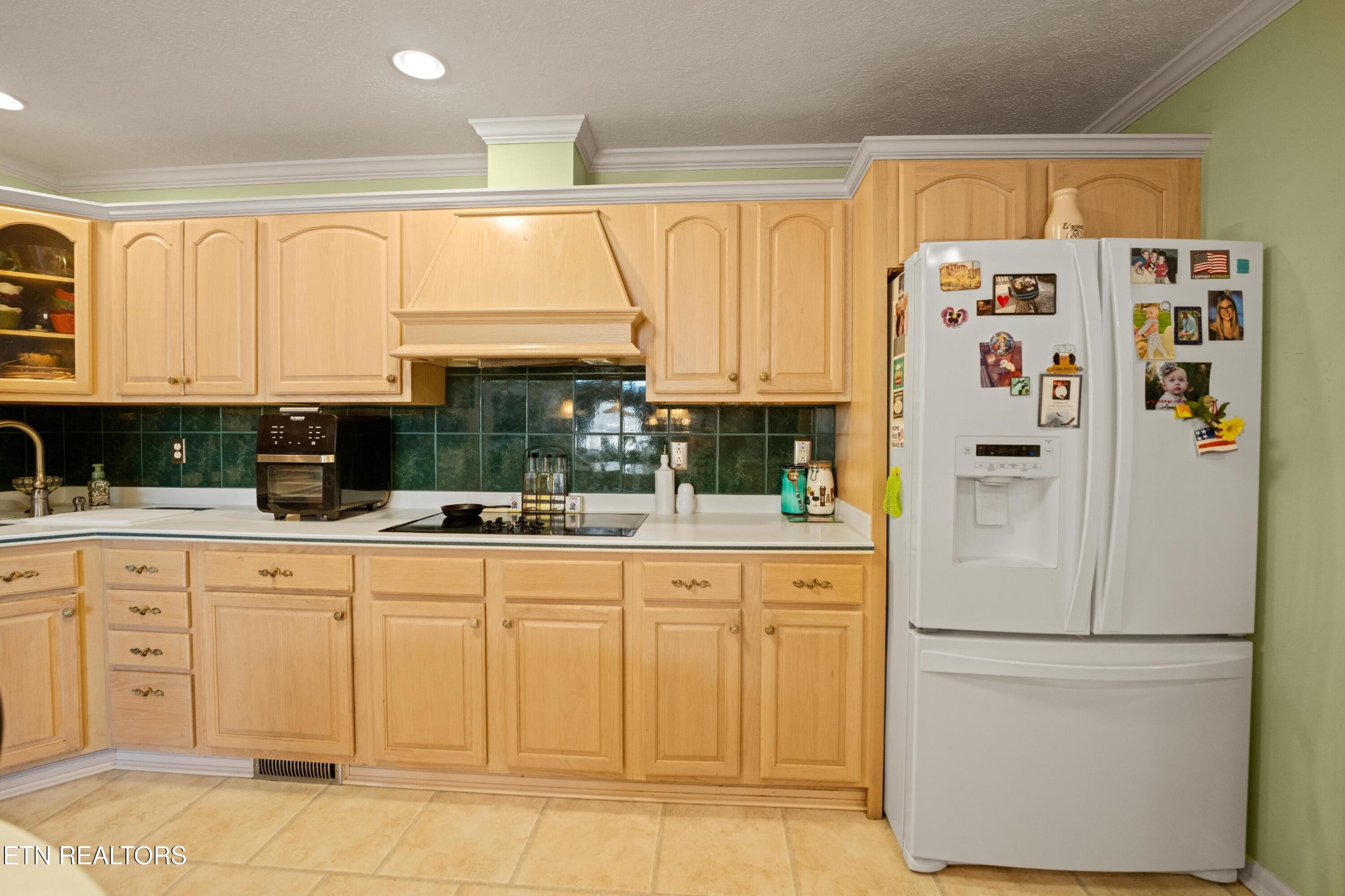 229 Hawthorn Loop Crossville TN 38555