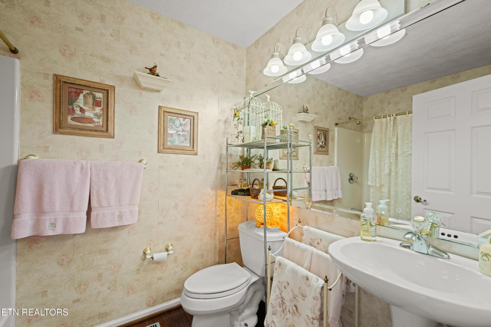 229 Hawthorn Loop Crossville TN 38555