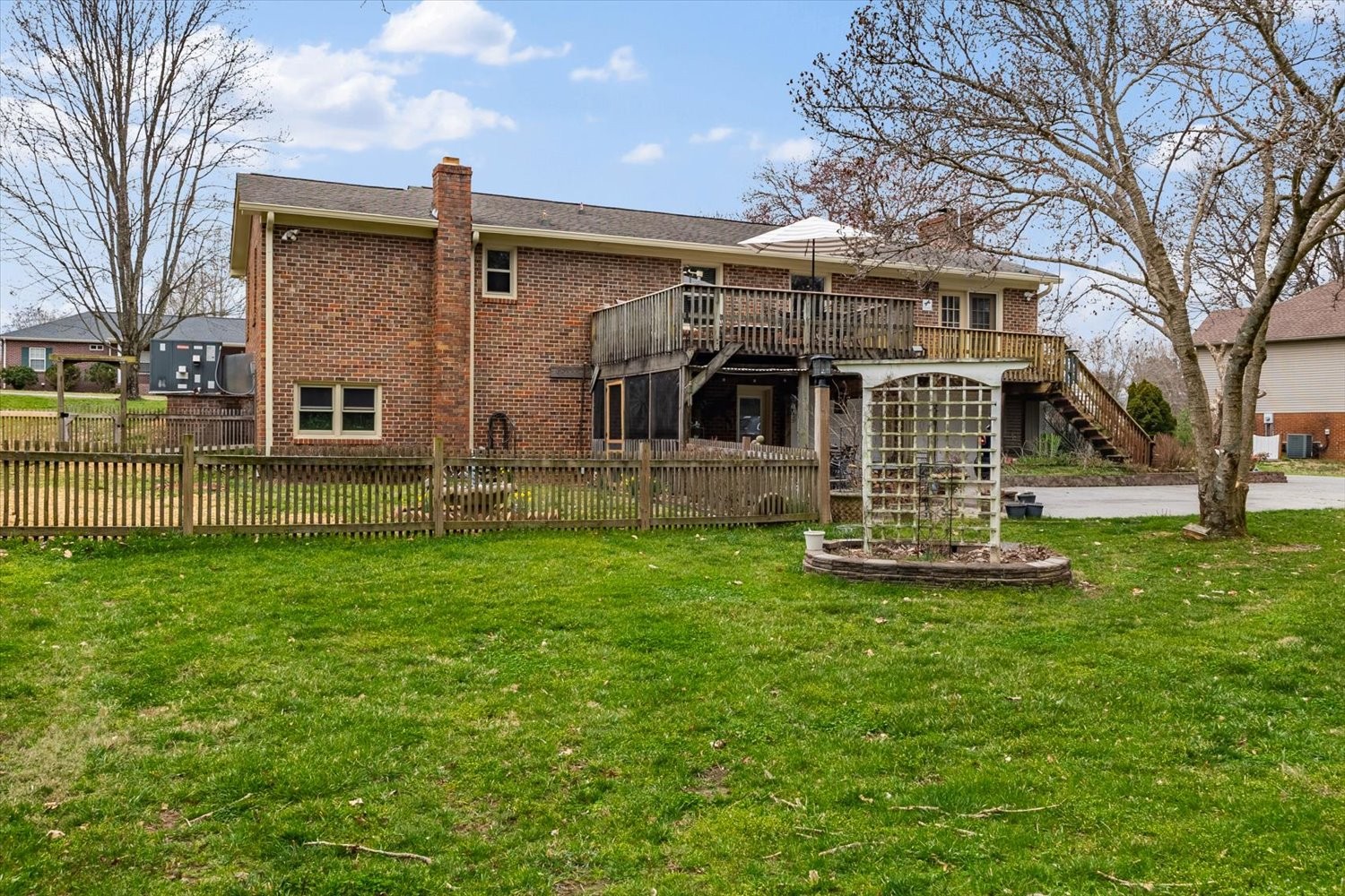 1315 Jewell Drive Columbia TN 38401